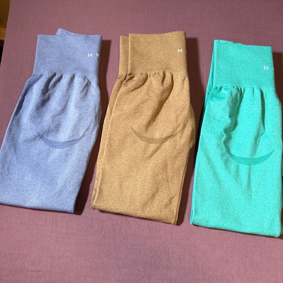 NVGTN Contour Seamless Leggings  in Sandy/Tan - Size Medium - Picture 6 of 6